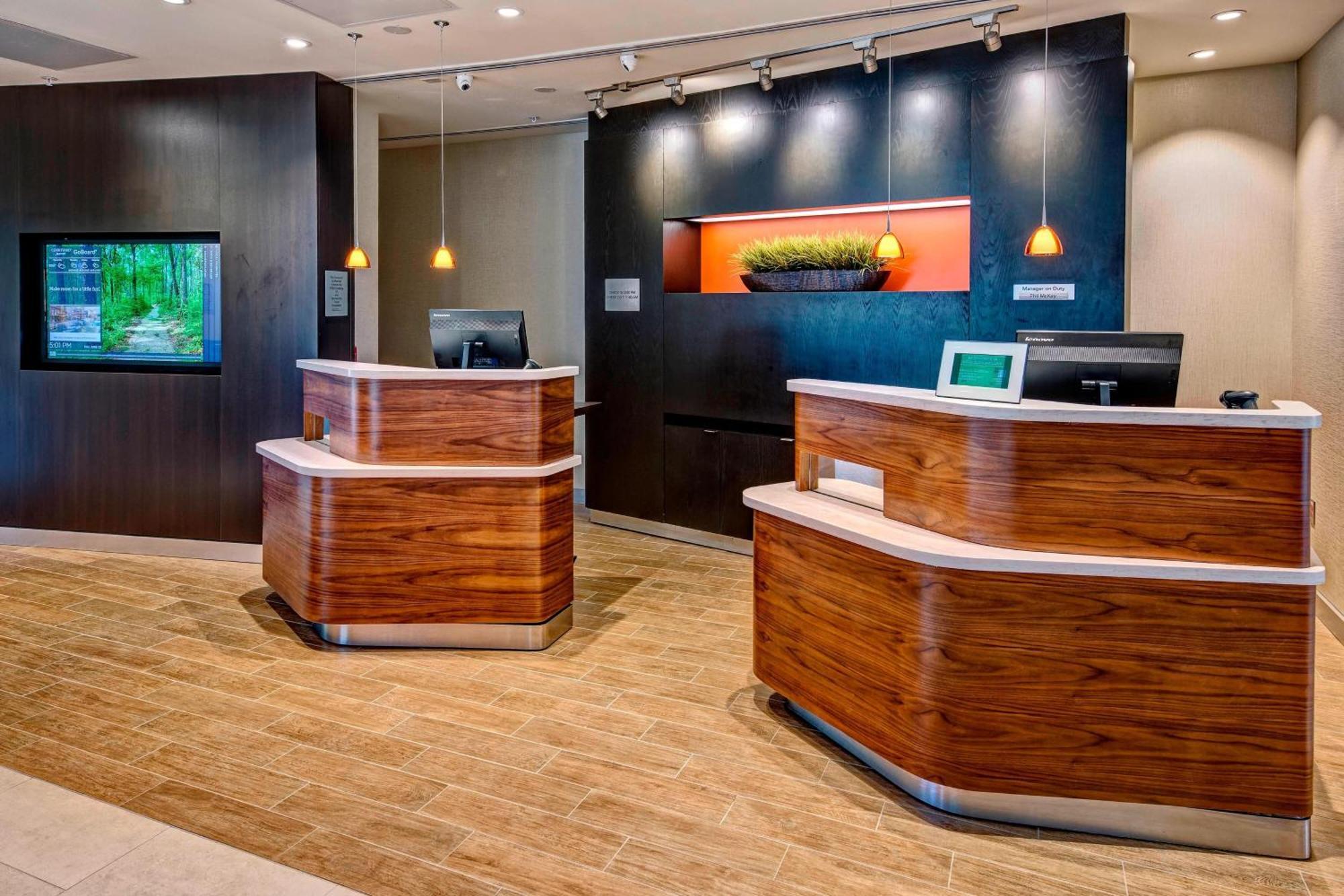 Courtyard By Marriott Oxford Hotel Ngoại thất bức ảnh
